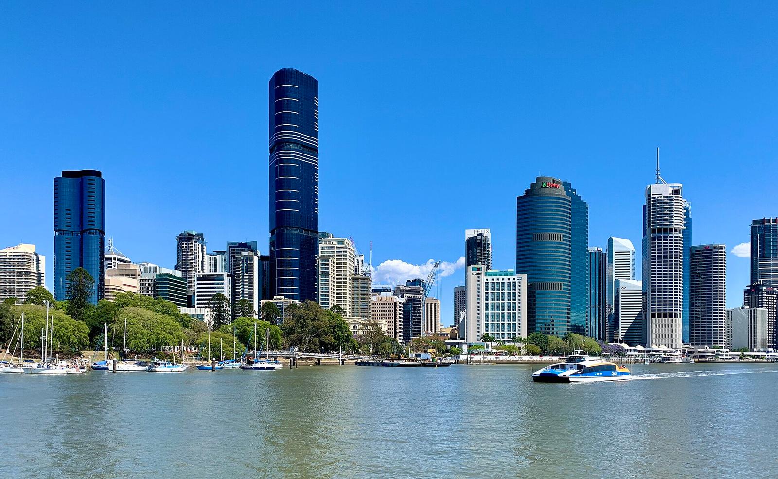 Brisbane River and Coronation Drive in Milton, Queensland